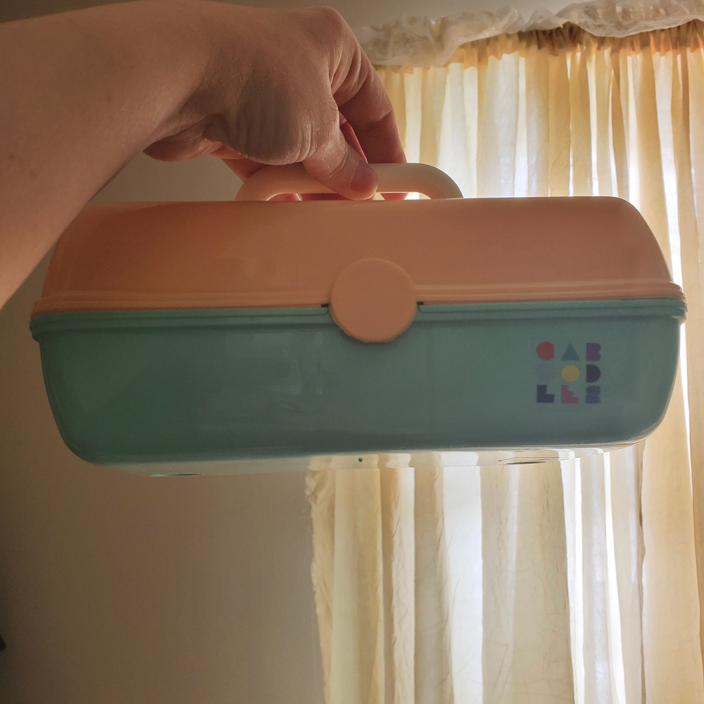 🛍️BUNDLE ONLY ITEM🛍️ Mini Caboodles *FLAWS/DOESN’T STAY CLOSED